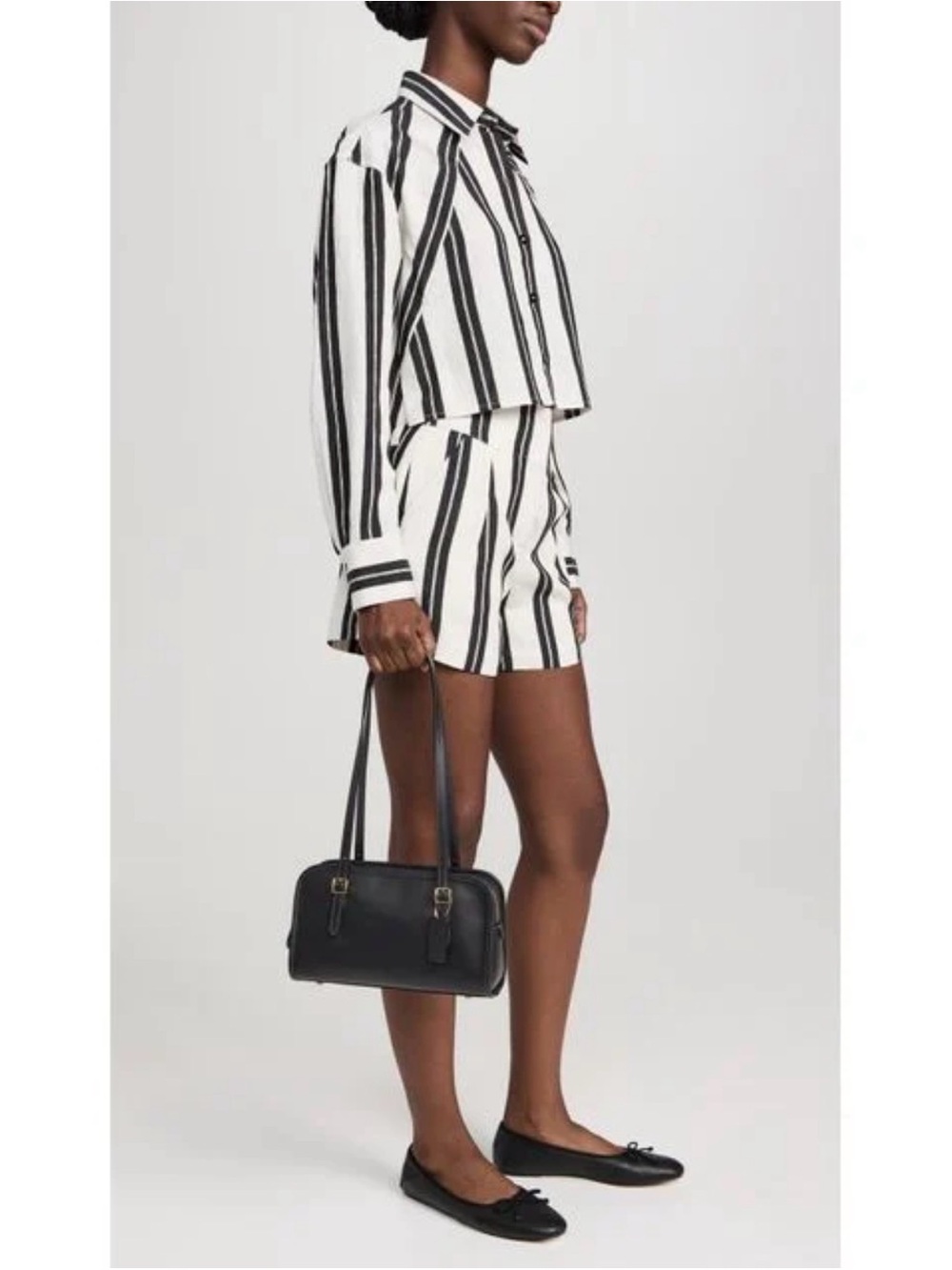 The swing zip coach crinkle Black Patent Leather Satchel - 2-Handle Women Bag